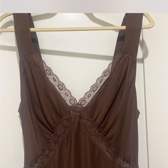 Réformation Provence Silk Lace Slip Dress - Picture 4 of 5